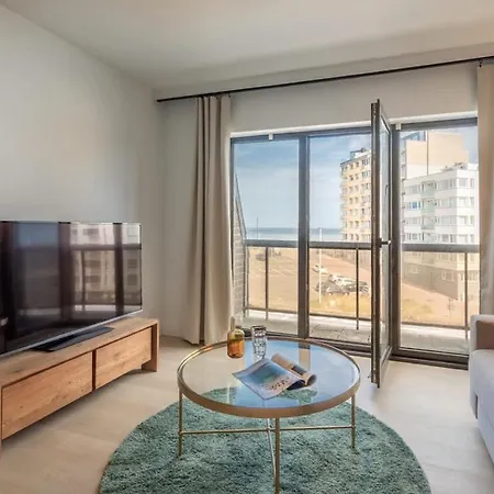 아파트 Bright Seaside Studio With Balcony *