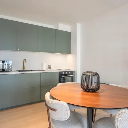 Bright Seaside Studio With Balcony 아파트 오스텐드