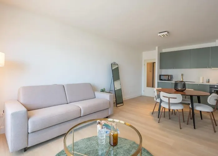 Bright Seaside With Balcony Ostend